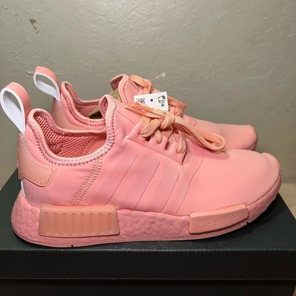 Adidas Nmd R1 Women Size 7.5 New With Tag And Original Box. Beautiful Pink. - Picture 6 of 14